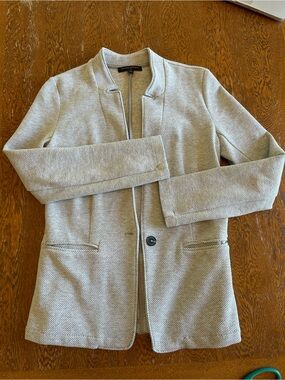 Banana Republic Light Gray Textured Single-Button Blazer